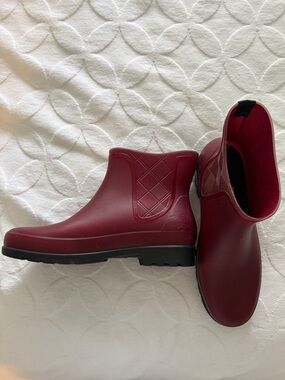 KAMIK Women's Rain Ankle Boots, size 9